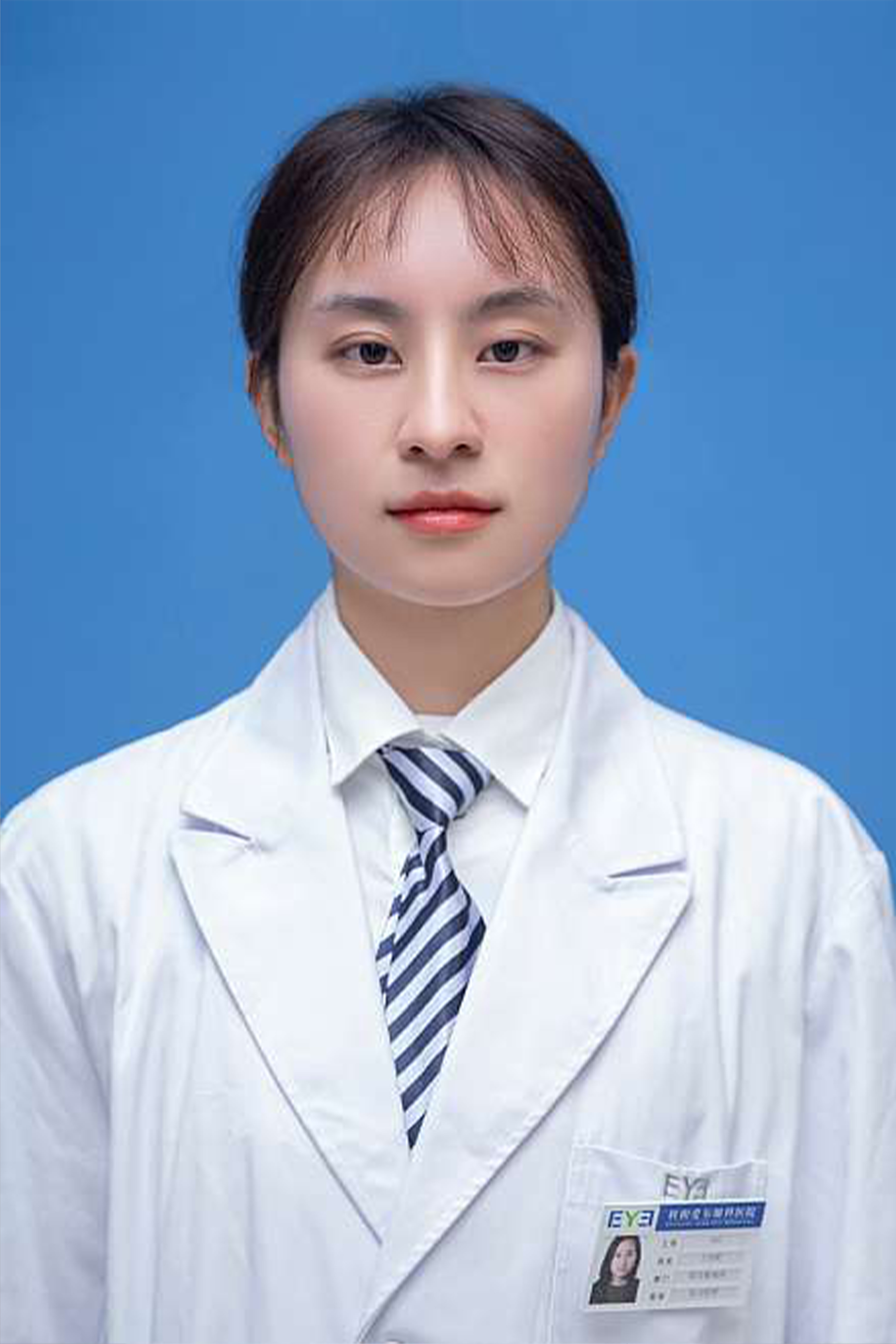 王孜 虹